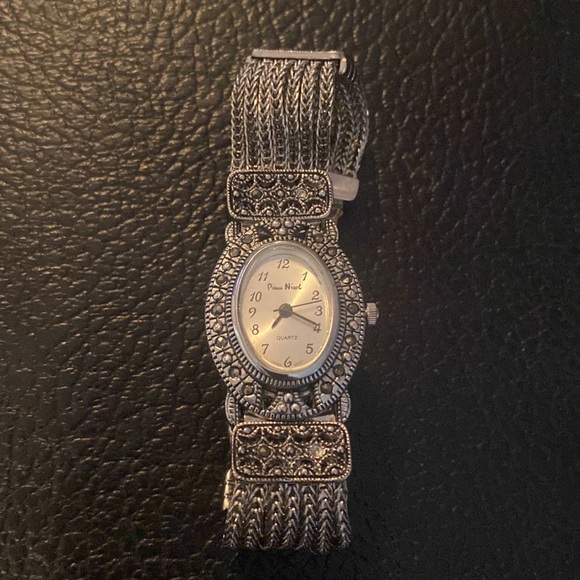 Pierre Nicol vintage Ladies Wrist Watch oval face rhinestones unique chain - Picture 8 of 10